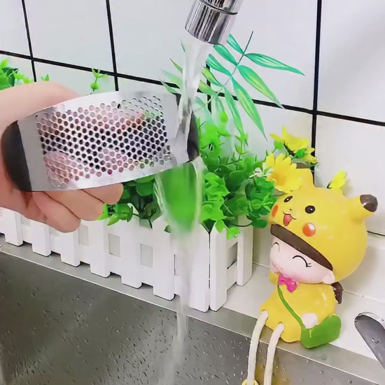 Multi-function Garlic Presser